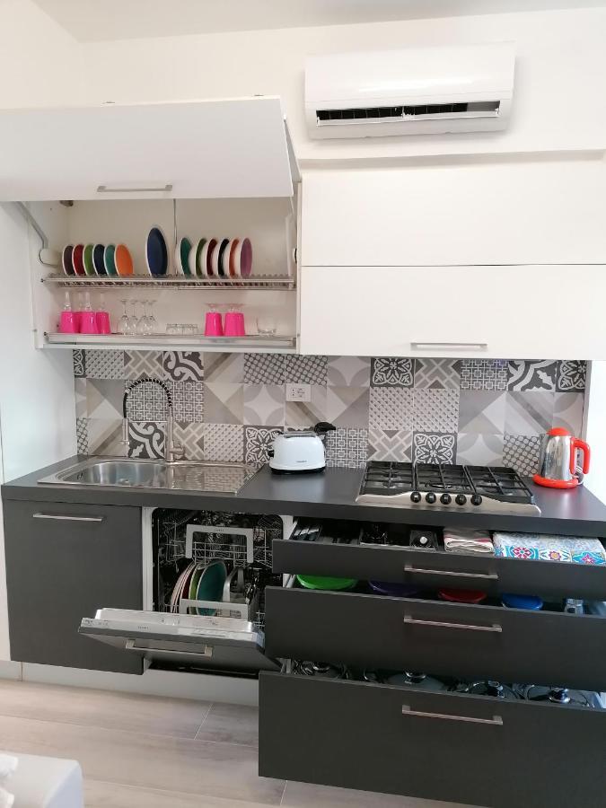 Retroscena Apartment In Centro Civitanova Marche Kültér fotó