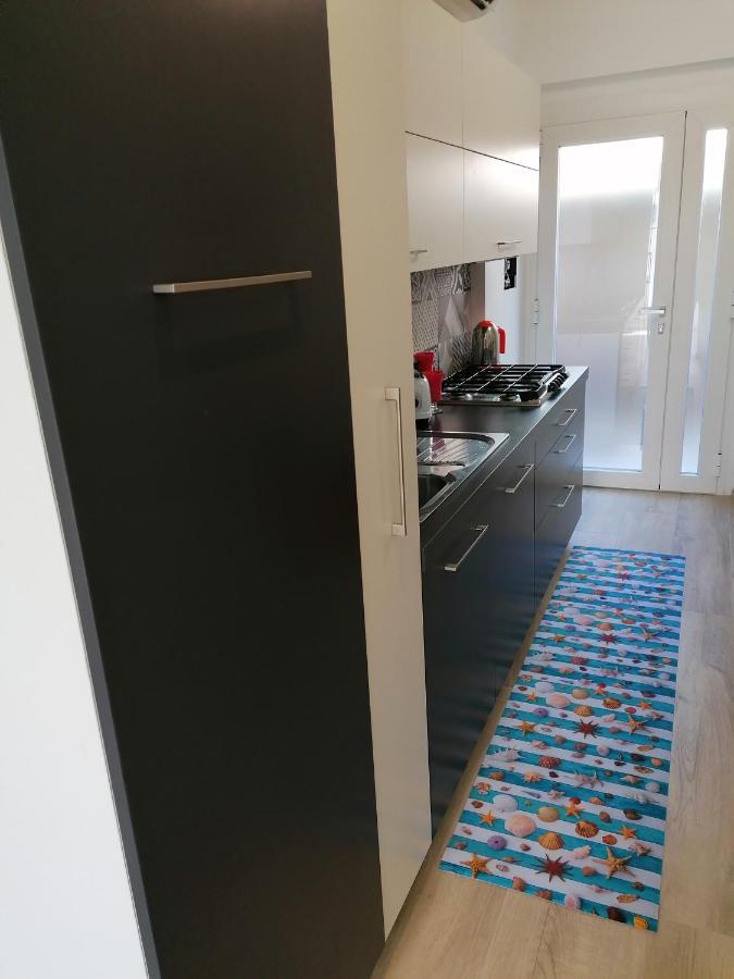 Retroscena Apartment In Centro Civitanova Marche Kültér fotó