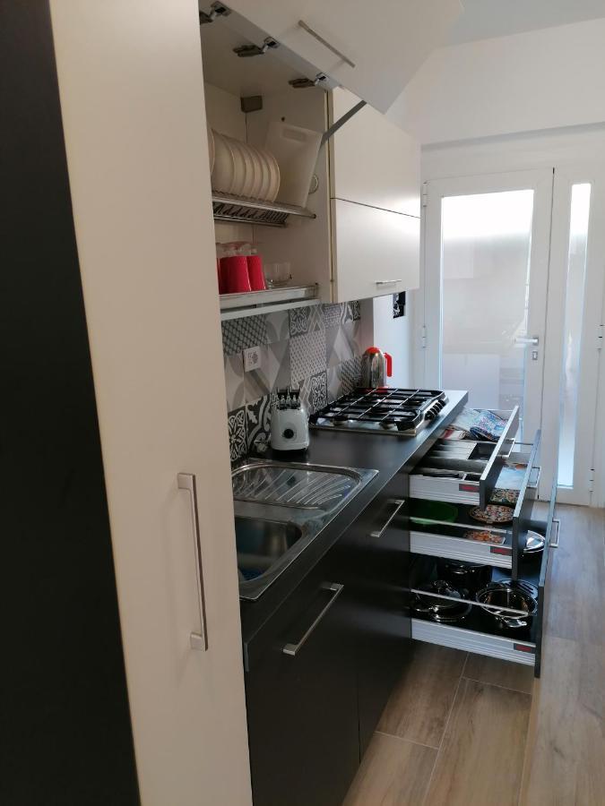 Retroscena Apartment In Centro Civitanova Marche Kültér fotó